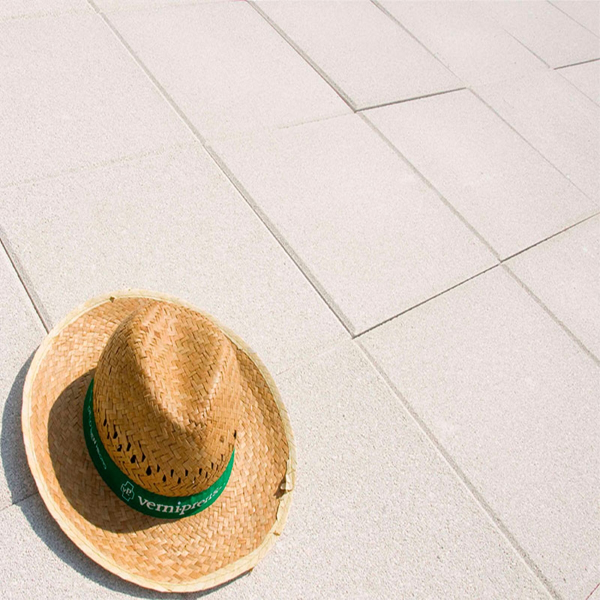 Finished with Goya White Non-slip 40x40