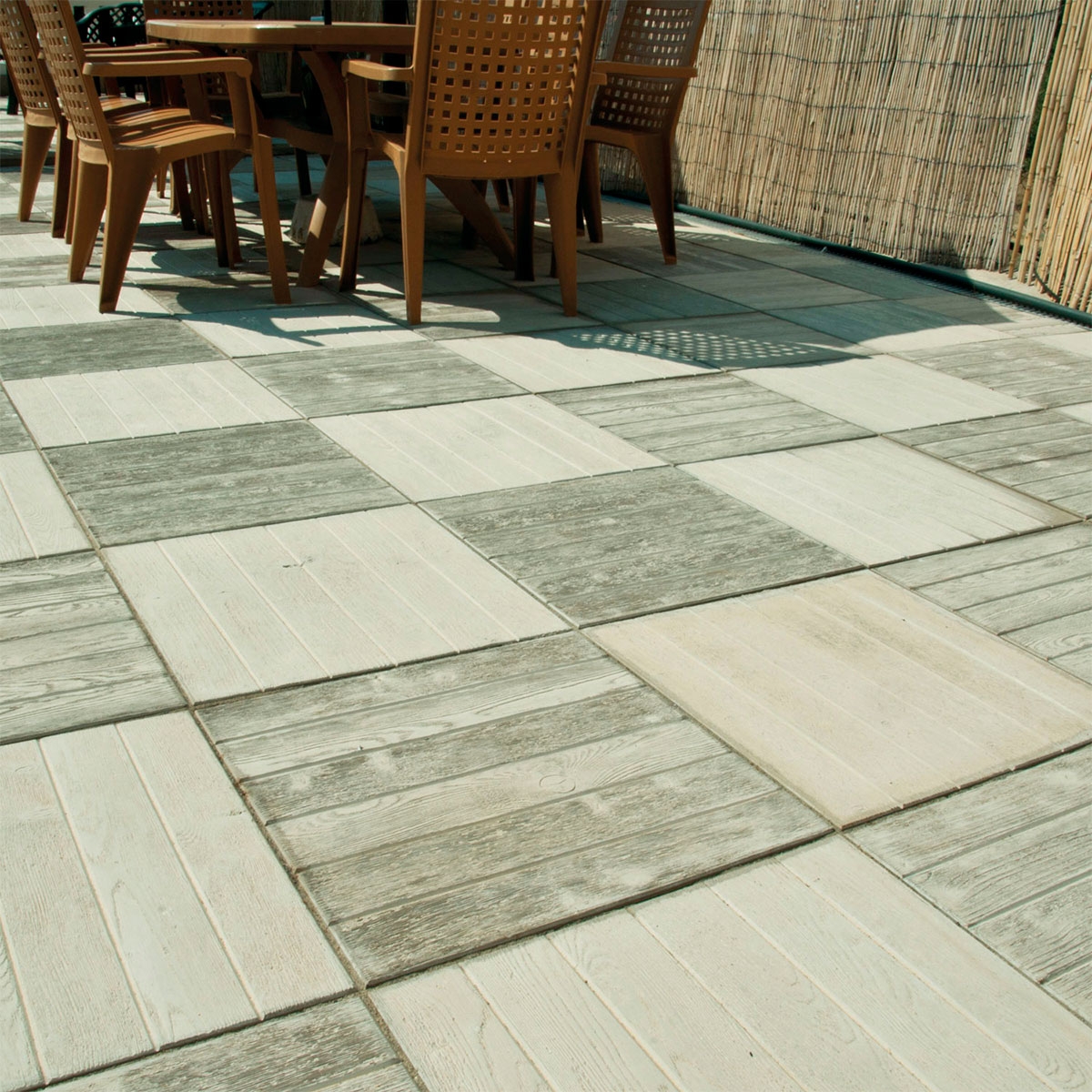 Acabado con Azores Musgo Antideslizante 50x50 (Caja 18m2)