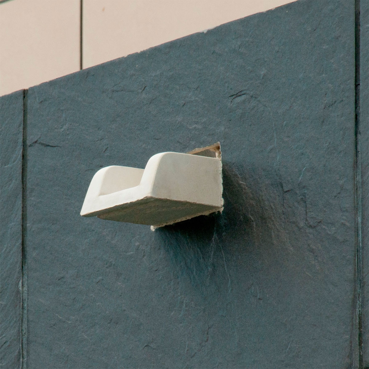 Finition avec Gargouille Minho Blanc 6x10x30