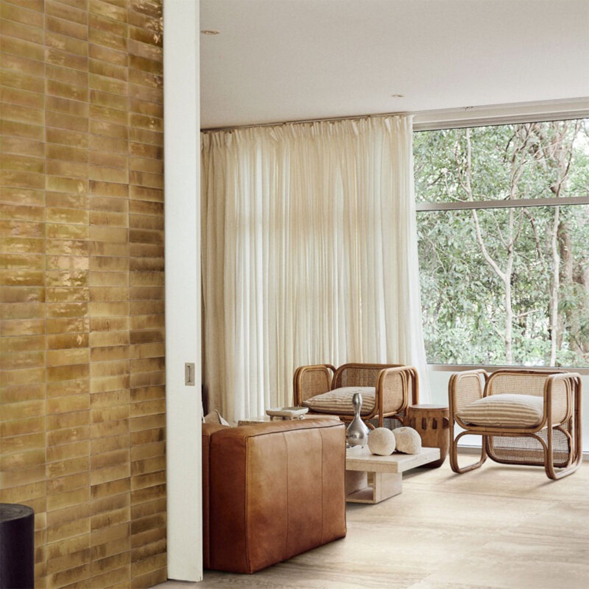 Interior con revestimiento Lume Beige Lux 6x24