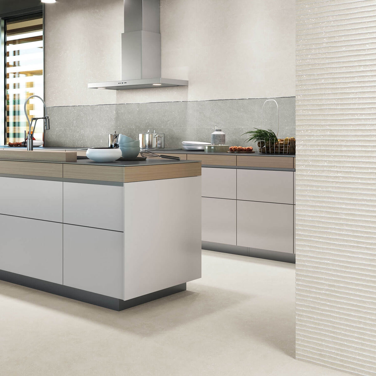 Küche mit Amberes 9530 Silberverkleidung 30x90