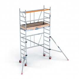 Folding scaffold 4.7m working height with stabilizer