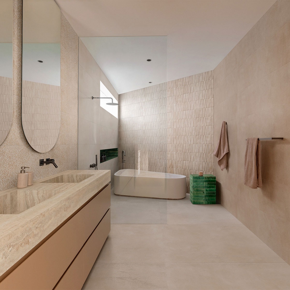 Interior con revestimiento Slow Wall Pomice 40x120