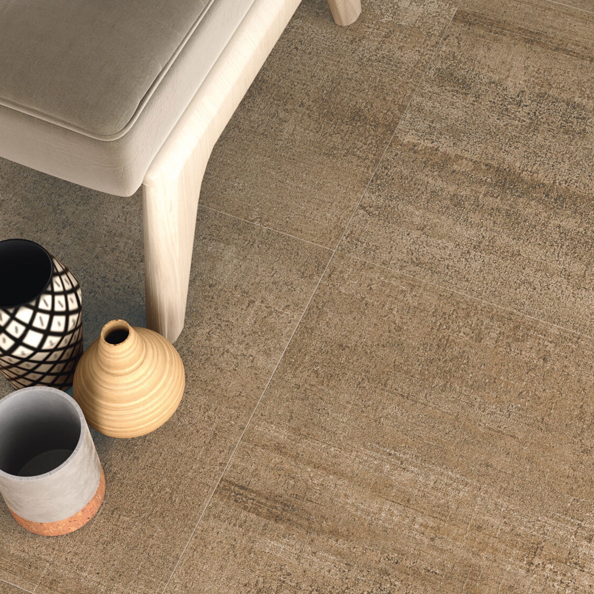 Interior con pavimento Houston 5037 Tabaco 50x50