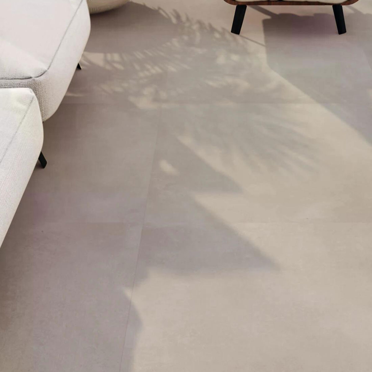 Ambiente con pavimento Manhattan 1800 Arena 100x100