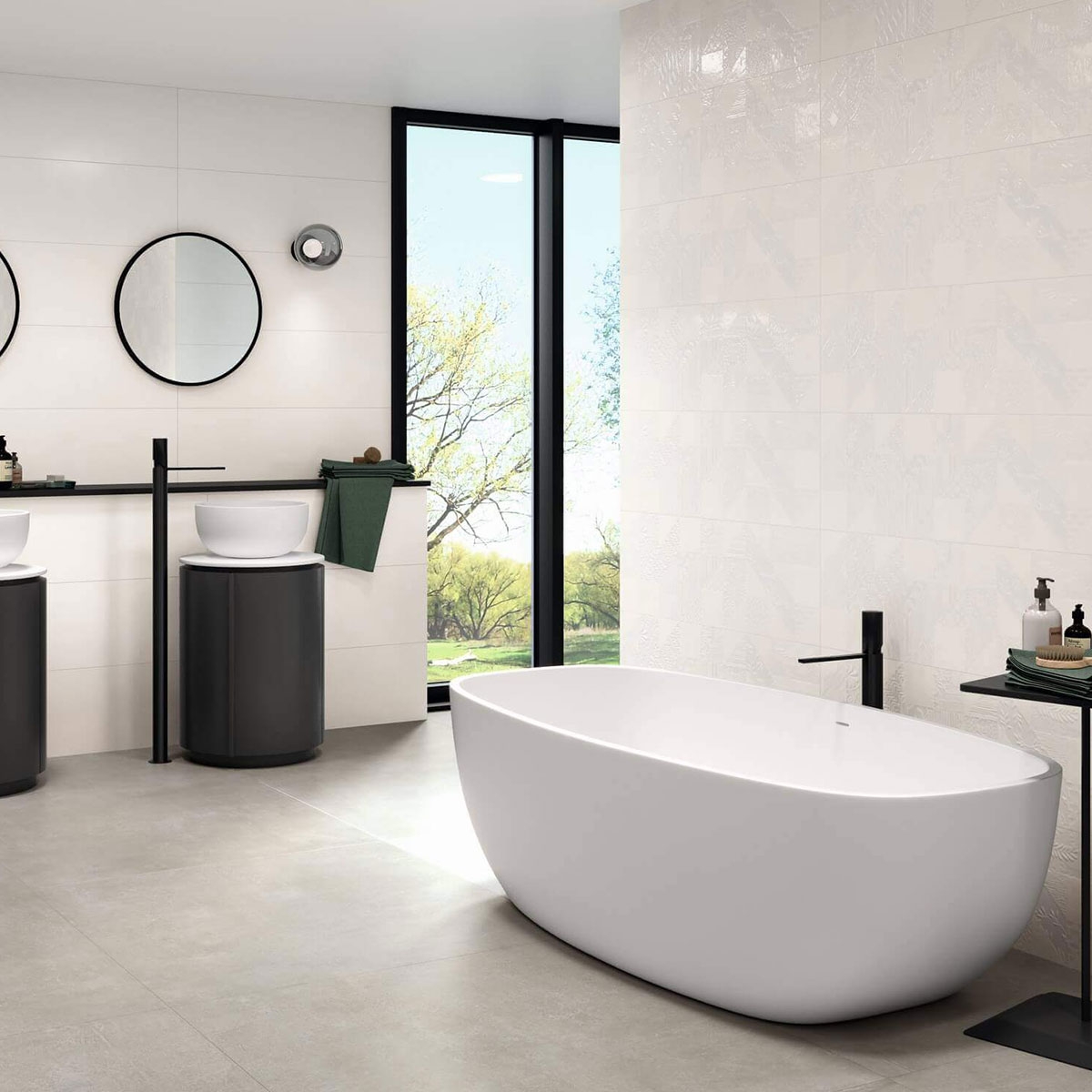 Badezimmer mit Phoenix 9536 Relief Nur White 30x90 Beschichtung