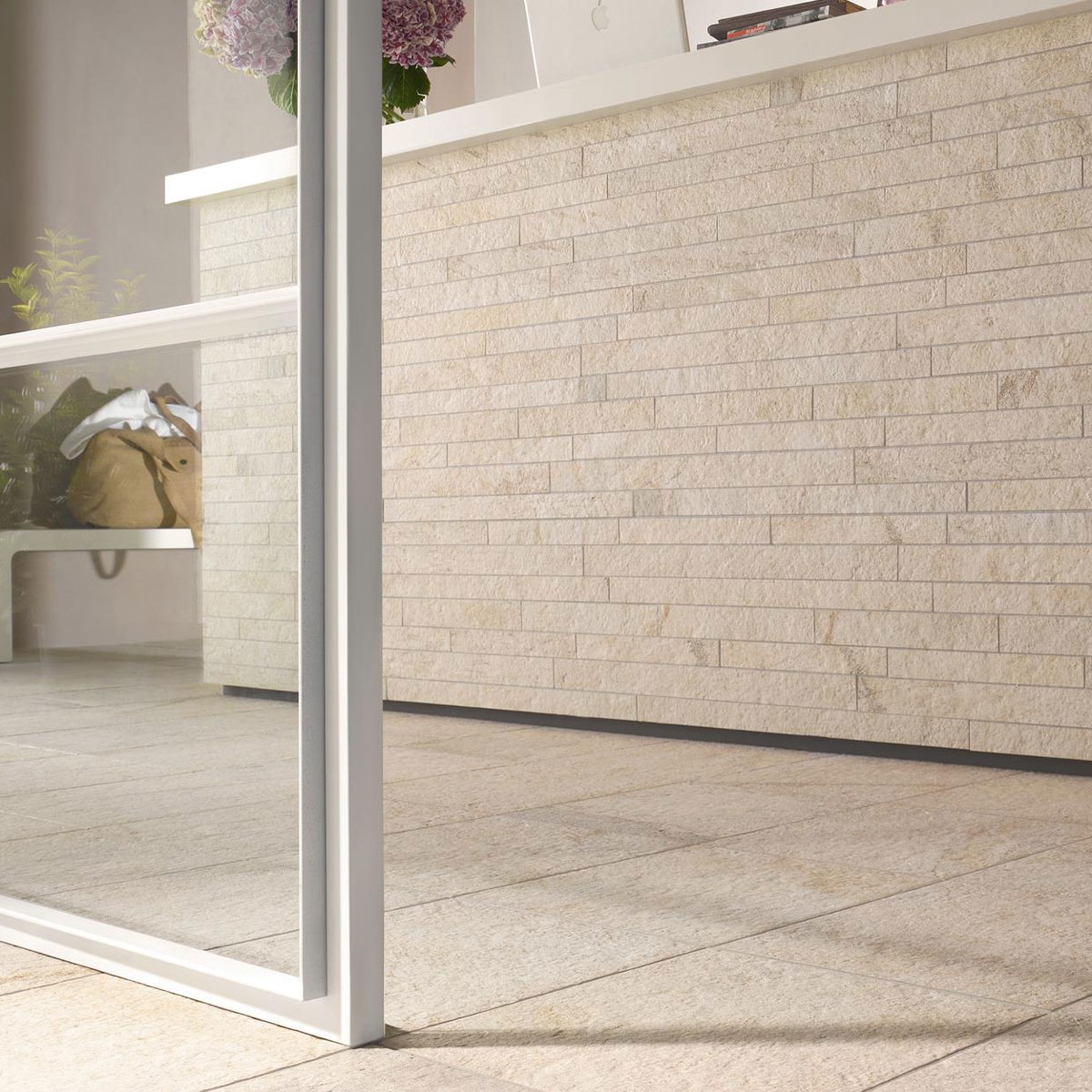 Intérieur avec revêtement de sol antidérapant Multiquartz Blanc 30x30 (Boîte 0.99m2) 1