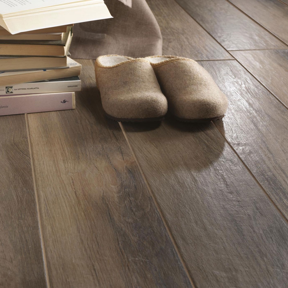 Interior with Treverkmood Noce 15x90 flooring (Box 1.08m2) 1