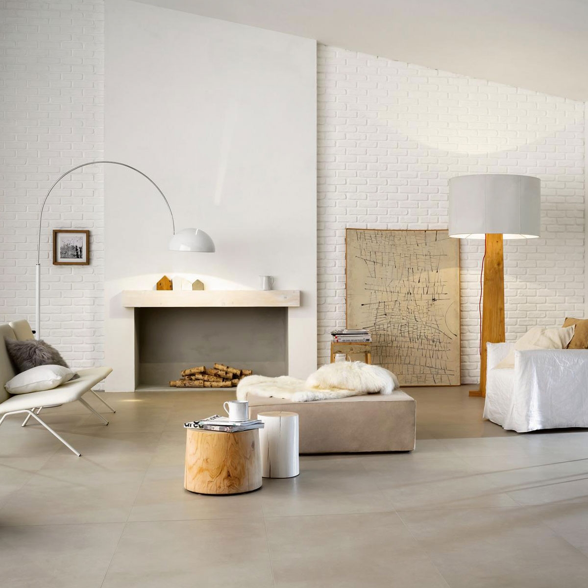 Interior com pavimento em bloco bege 60x120 (Box 1.44m2)