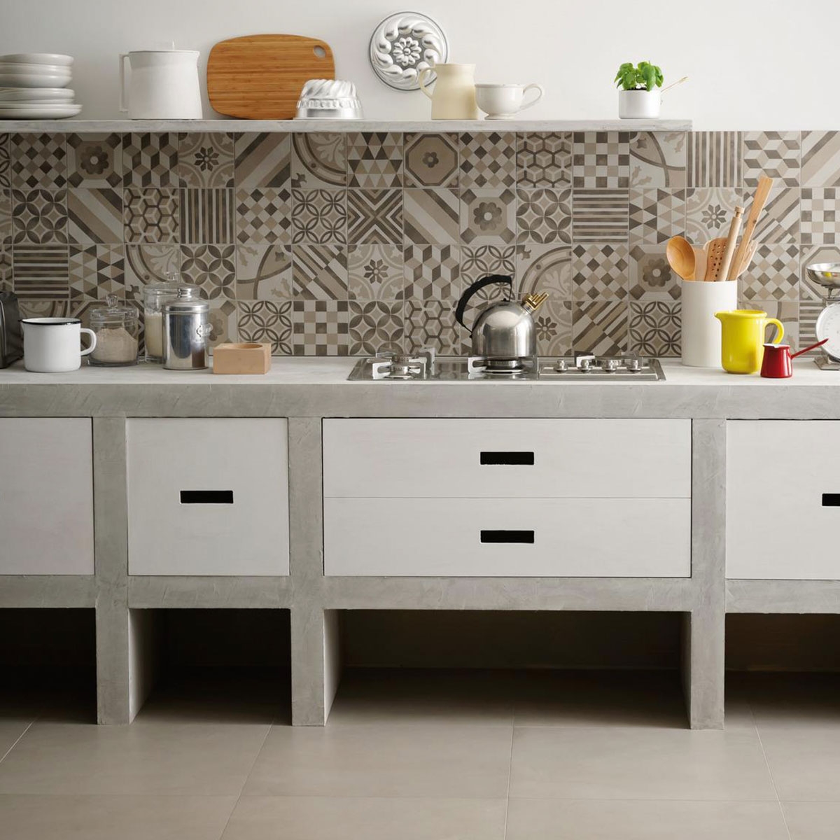 Küche mit Block Greige-Boden 60x60 (Box 1,08m²)