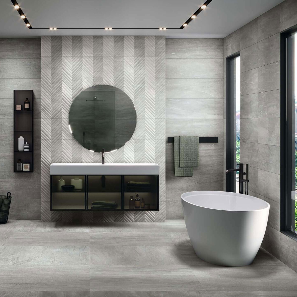 Badezimmer mit Sakai 1843 Silberboden 100x100