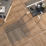 Exterior con pavimento Treverkhome20 Rovere Antideslizante 60x60 20mm (Caja 0,72m2)