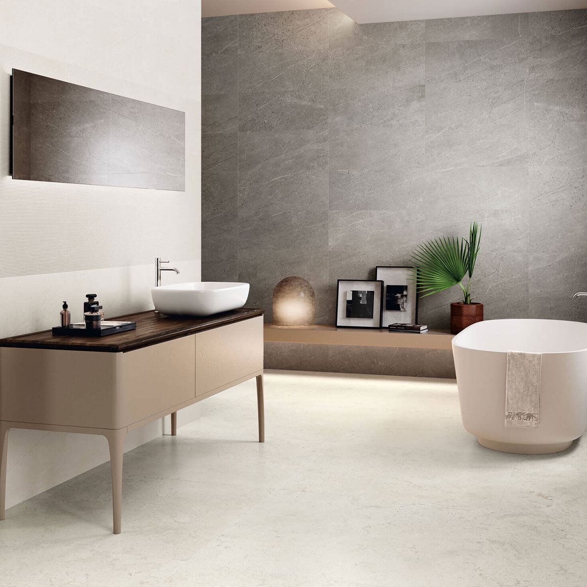 Baño con revestimiento Trevi 8211 White 33,3x80