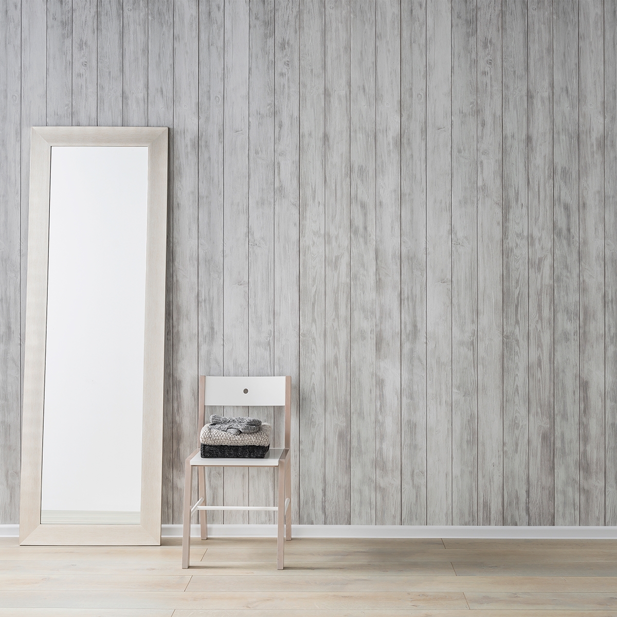 Fertiggestellt mit Vilo Grey Wood Motiv 265x25 (Box 2,65m²)