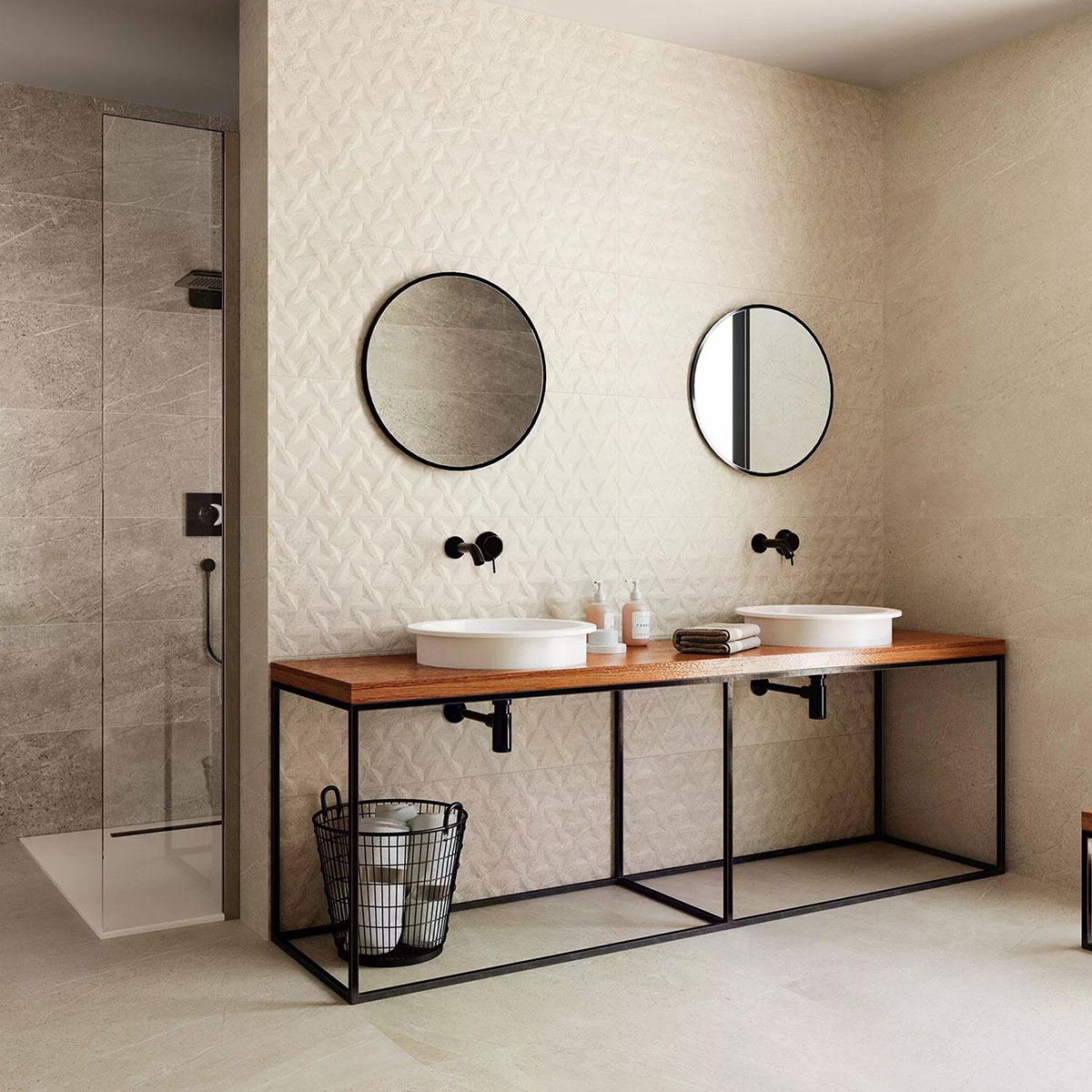 Trevi 1215 Relief Geo Cream 40x120 Salle de bain avec revêtement Trevi 1215 Relief