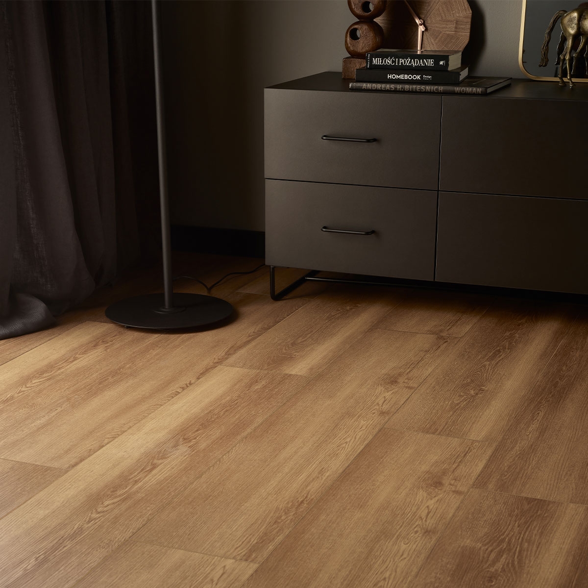 Ambiente con Rigio Appo 122x22.9 (Caja 2.24m2)