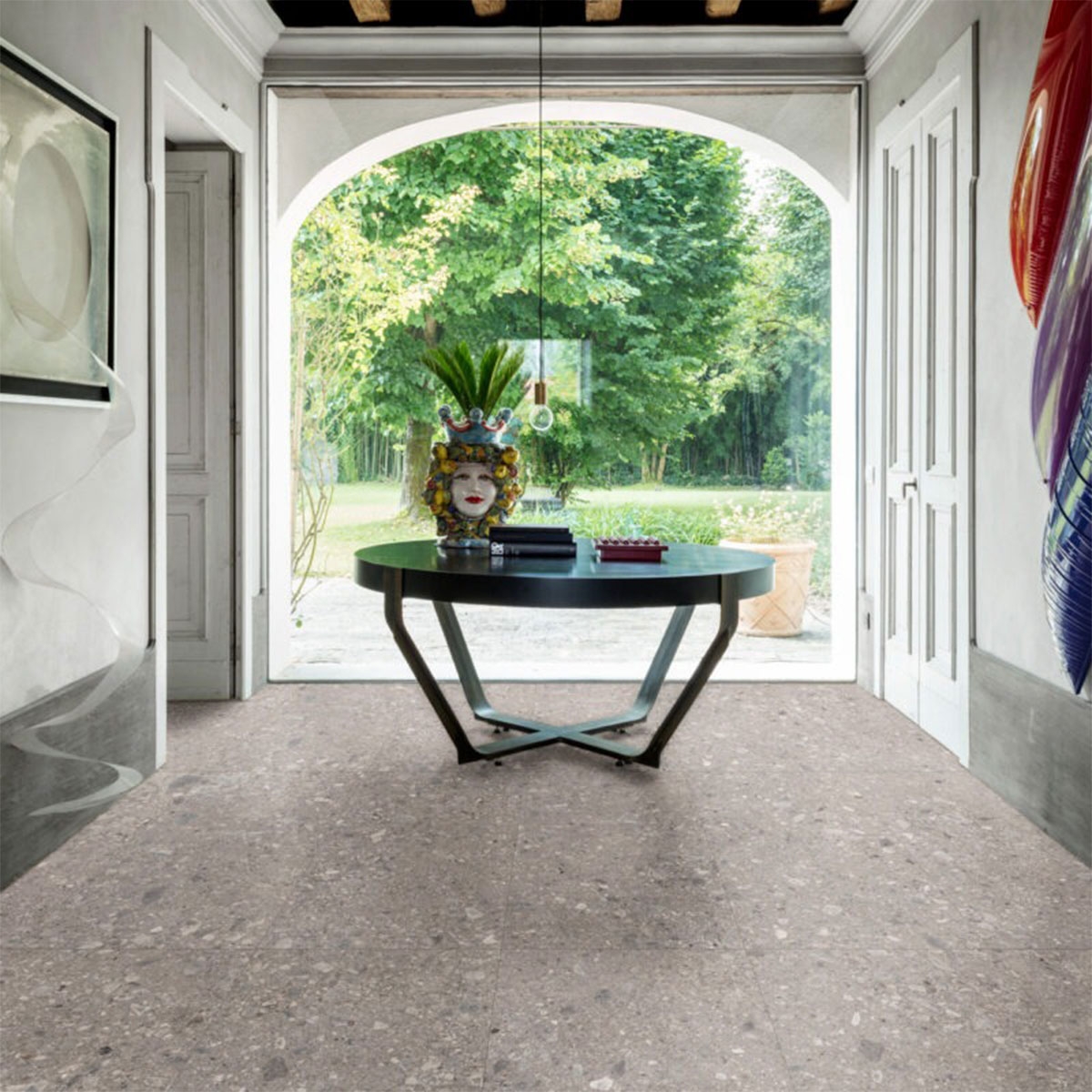 Interior con pavimento Mystone Ceppo Di Gre Greige Naturale 60x120