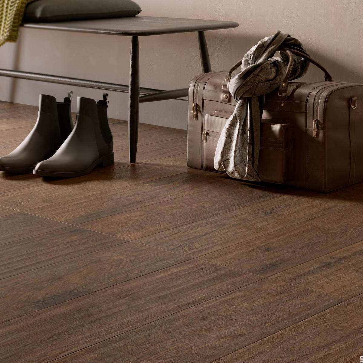 Interior con Pavimento Vero Castagno 20x120 (Caja 0.72m2)