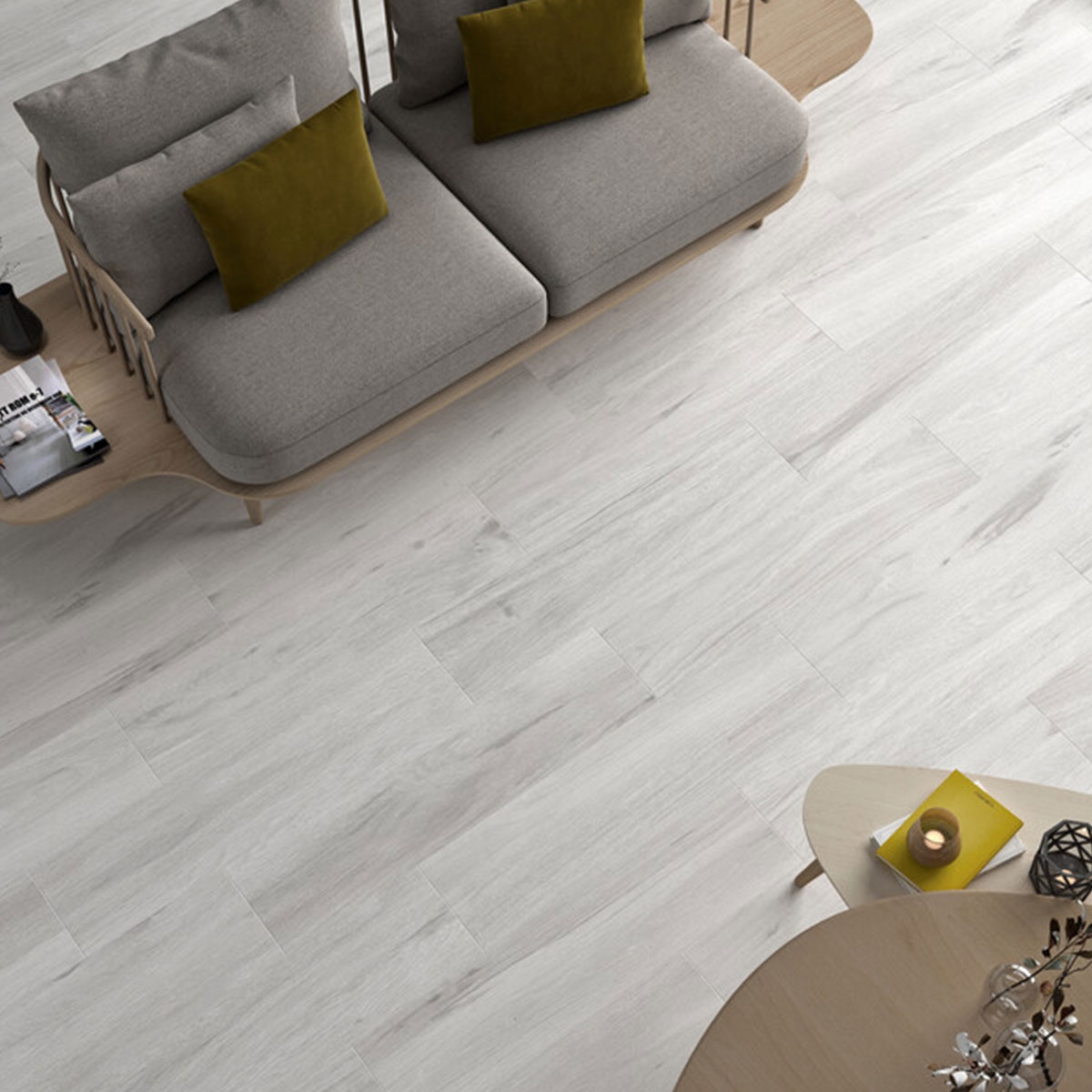 Interior con pavimento Albero White 22.5x90