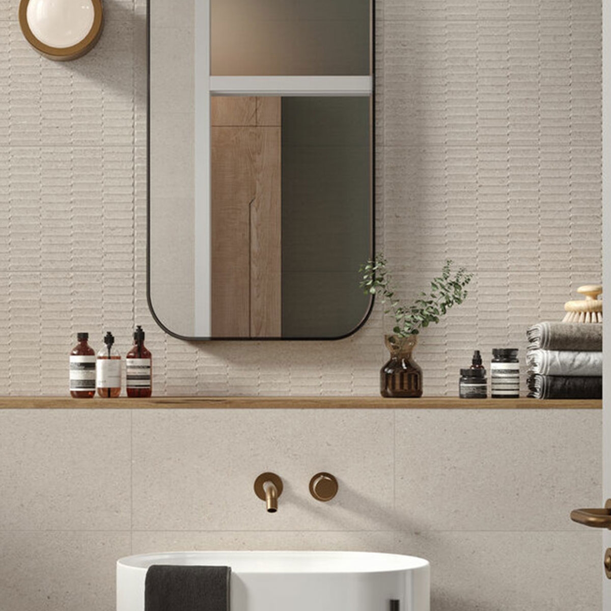 Baño con revestimiento Blunt Mosaic Taupe 30x60