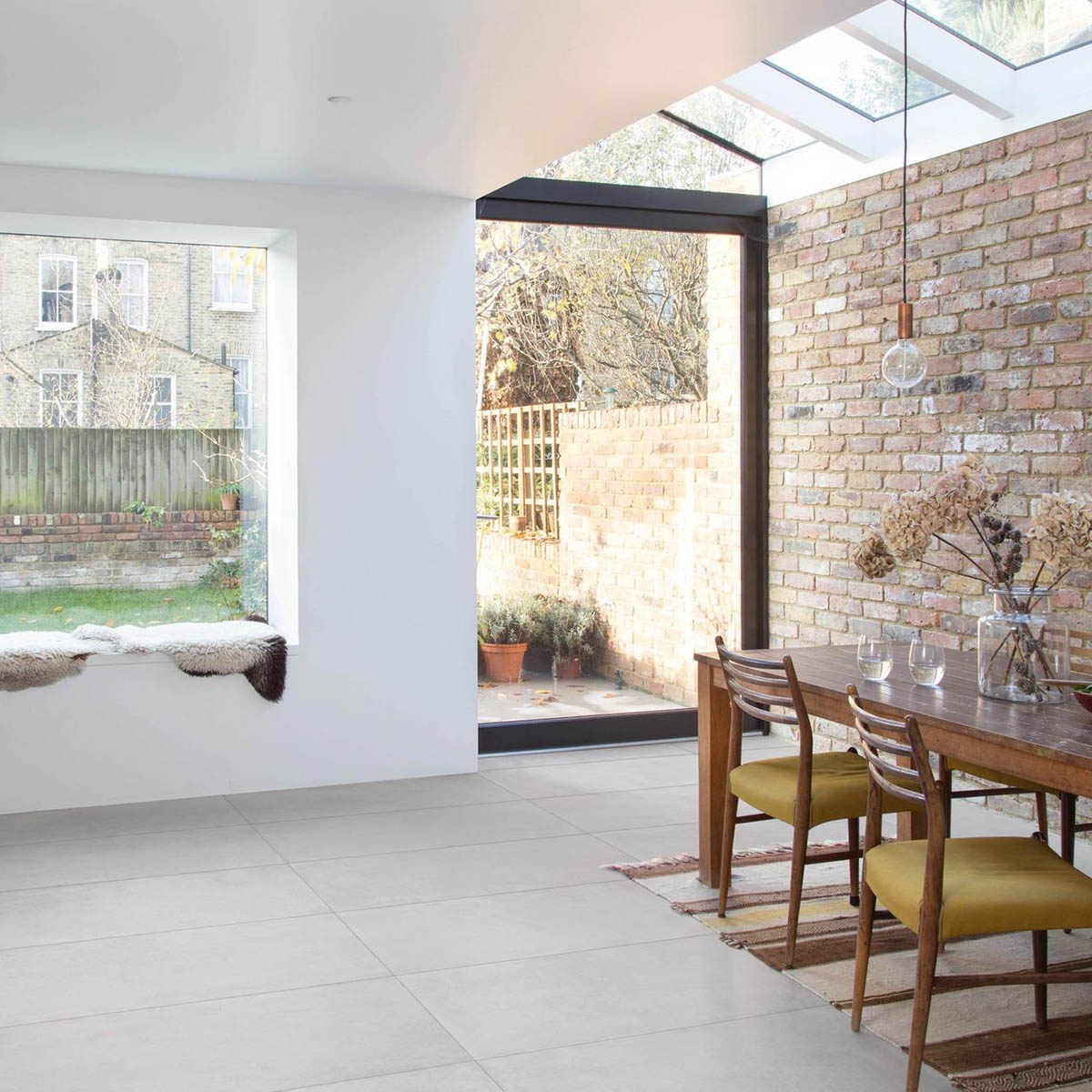 Interior con Pavimento Appeal White 60x120