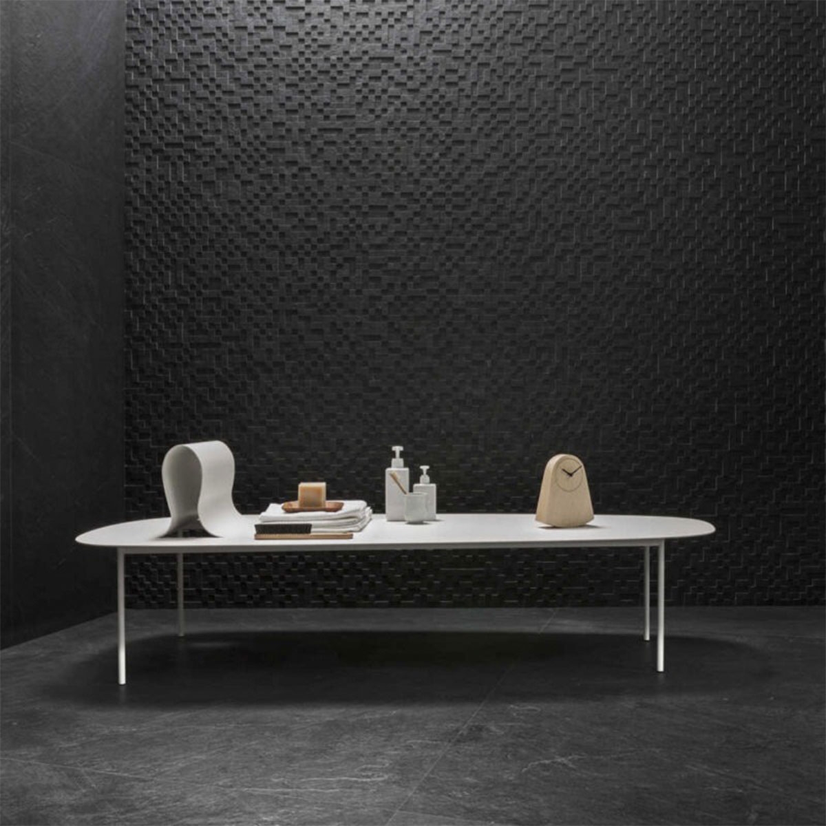 Interior con revestimiento Lavagna Mosaico Nero 30x30