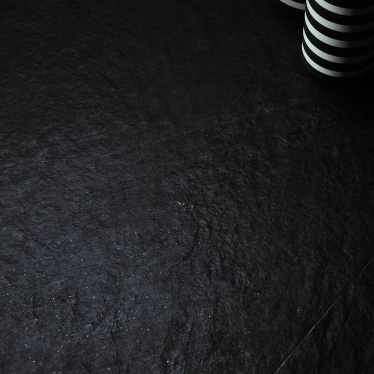 Pavimento imitación piedra Lavagna Nero 75x75