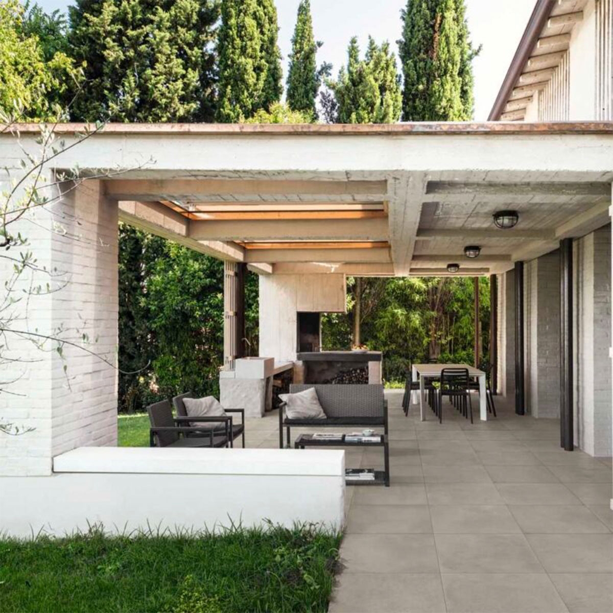 Exterior com pavimento Powder Smoke 60x60