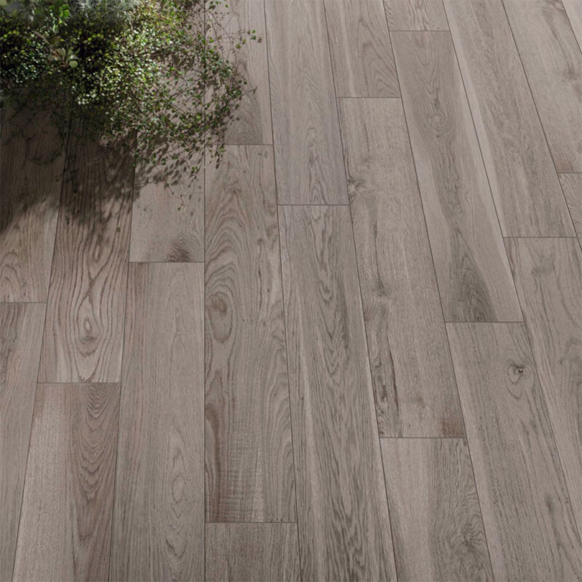 Pavimento imitación madera Treverkmore Fume 20x120