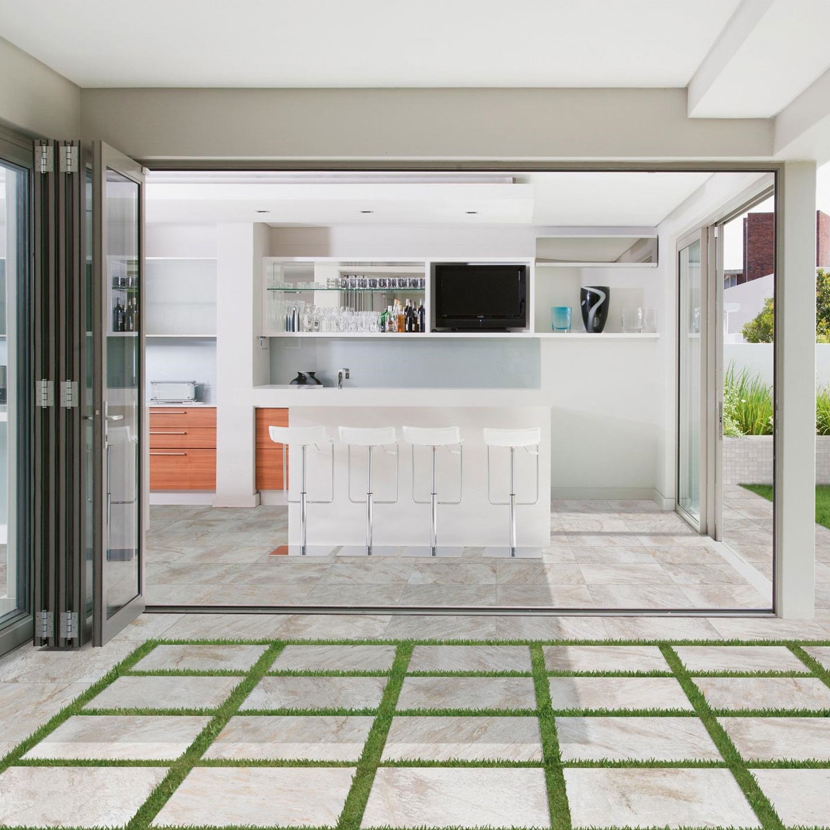 Exterior com pavimento antiderrapante Rocking20 White Rettificato 60x60 cm