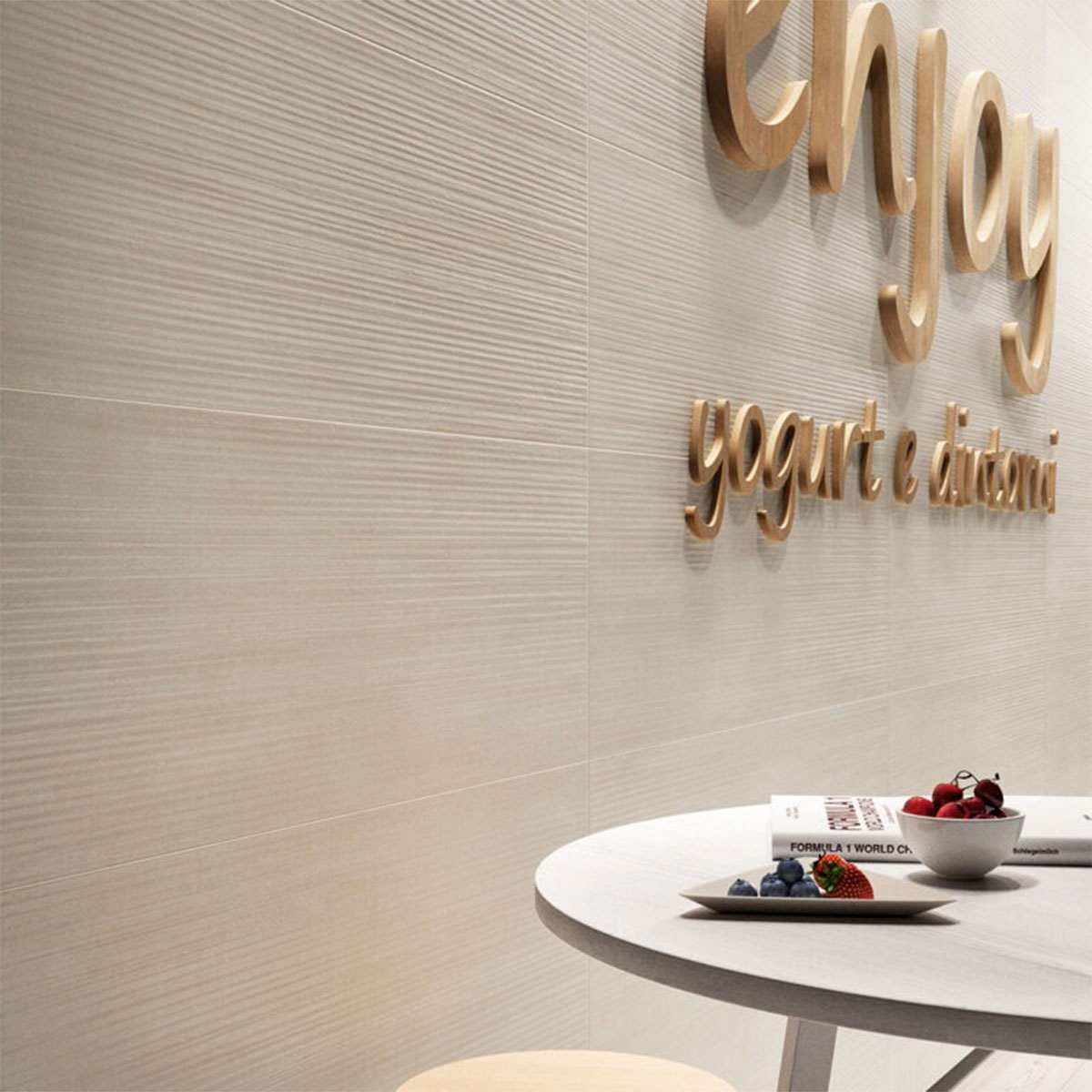 Intérieur avec revêtement 3D beige 40x120 de la spatule Materika