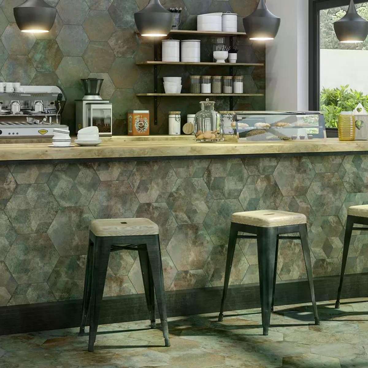 Interior com revestimento e pavimento Floresta de Donegal 28,5x33