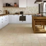 Cocina con Pavimento Parma Arena Antideslizante 32.9x32.9