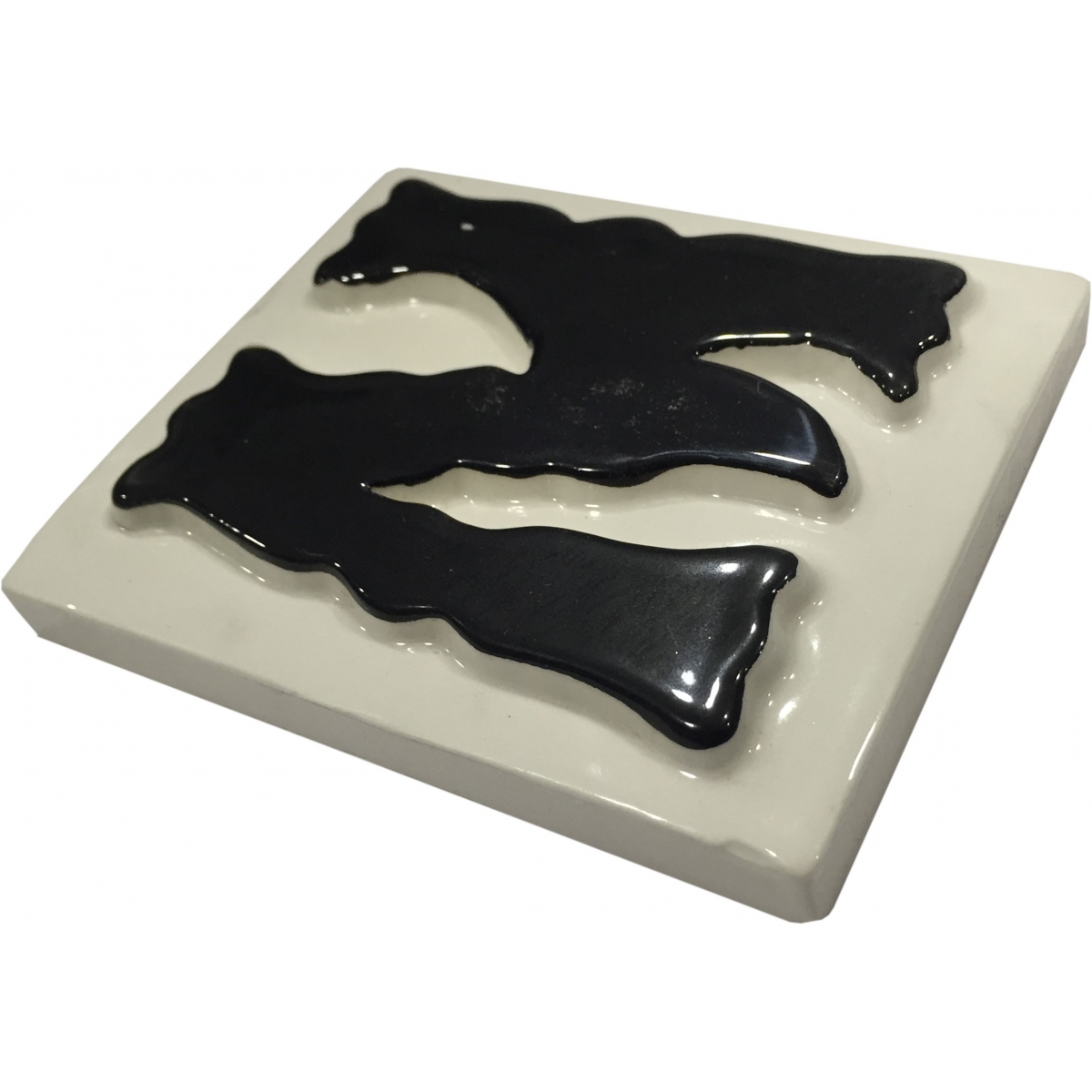 Lettre M - pour les façades et les portes des maisons et des habitations