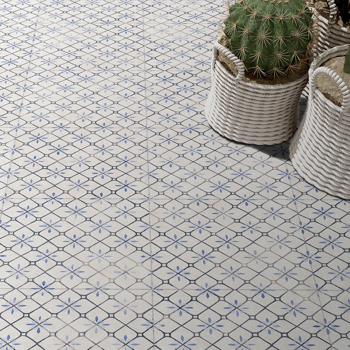 Exterior with Venice Denim Non-slip flooring 32.9x32.9