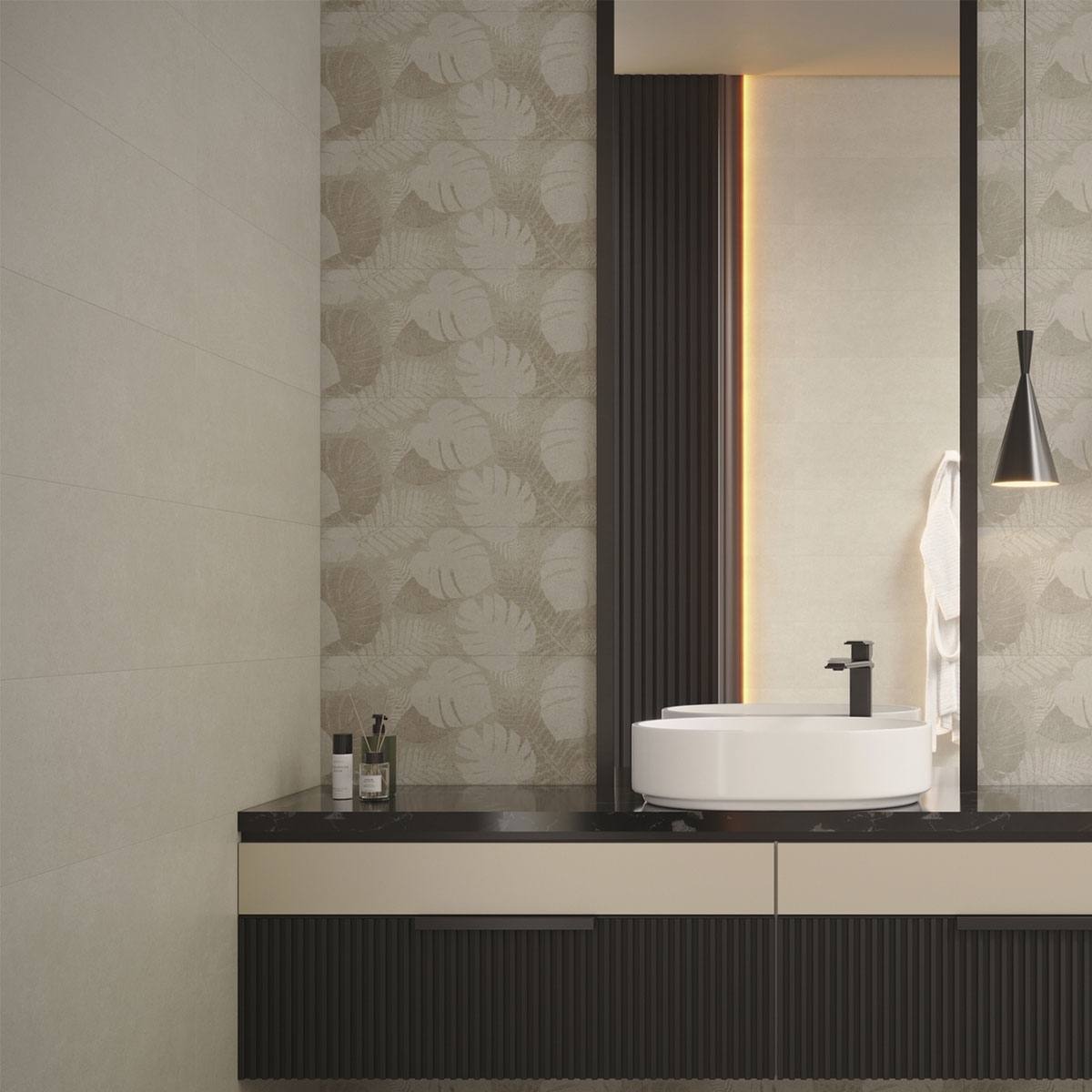 Badezimmer mit Core Tortora 30x75 Beschichtung