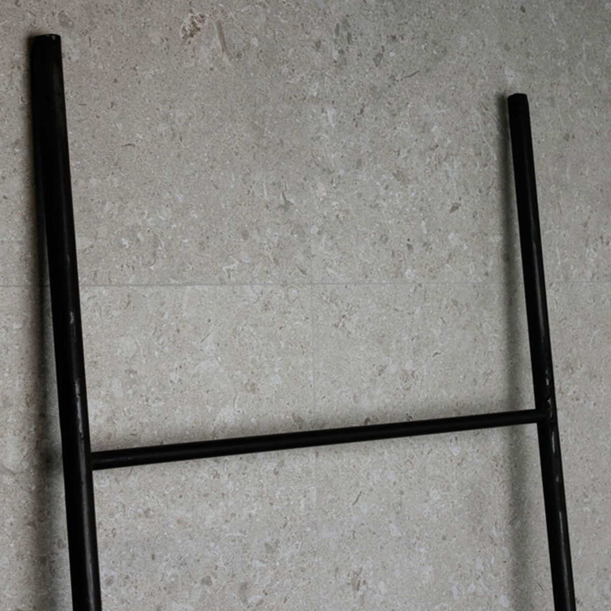 Casa de banho com revestimento Meridia Argent 120x120 (Caixa 1,44m2)