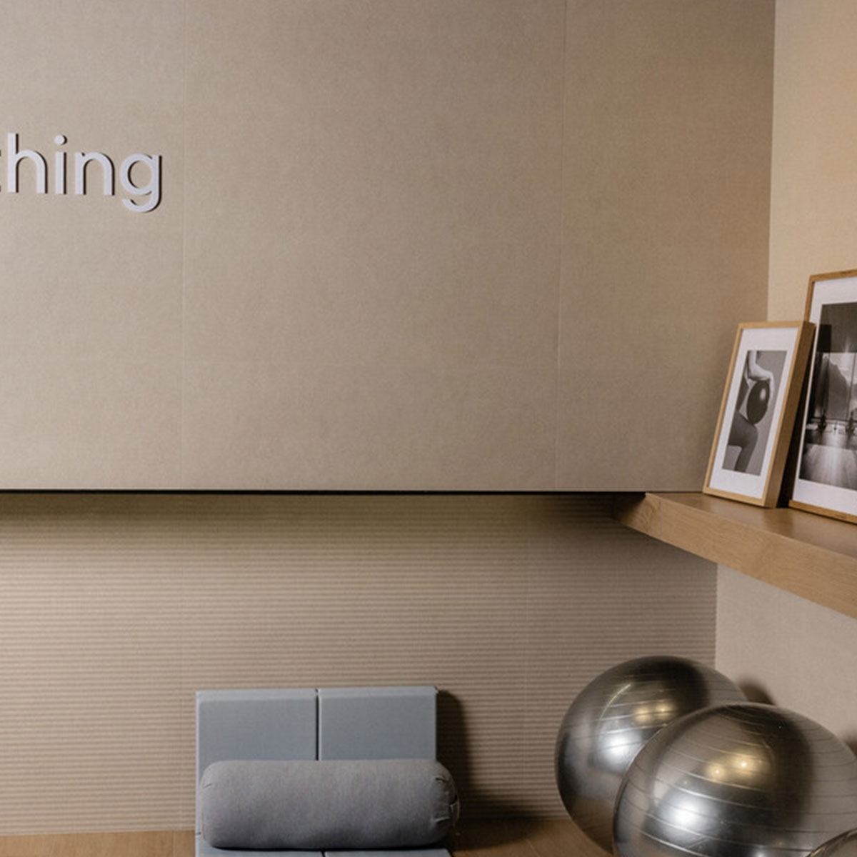 Intérieur avec revêtement Level Arena 30x90