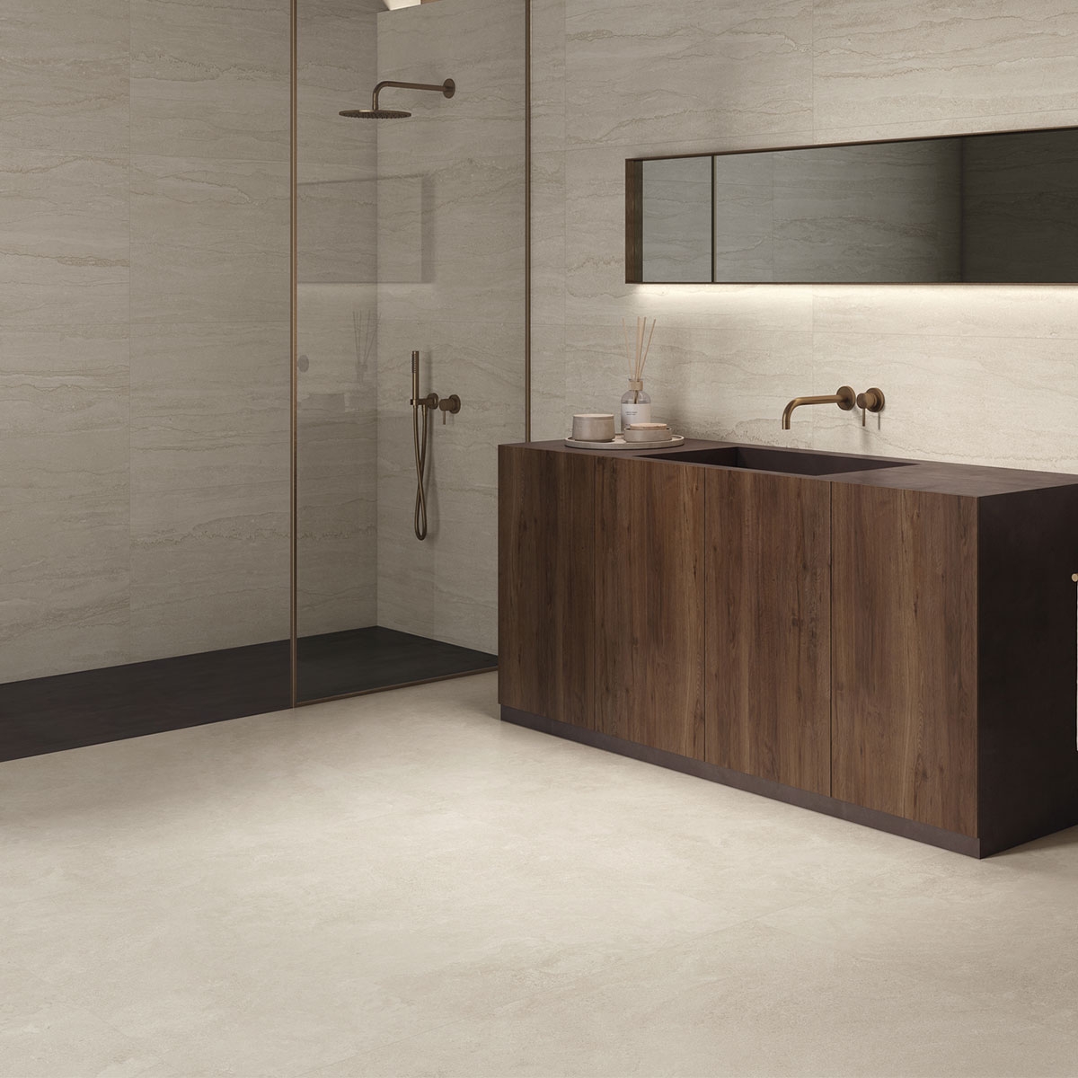 Casa de banho com revestimento Eastone Cream Mate 60x120