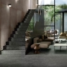 Intérieur avec Straight Step 120 Ardenas Anthracite 33x120x3