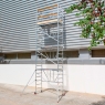 Exterior with folding scaffolding 7.5m working height with stabilizer