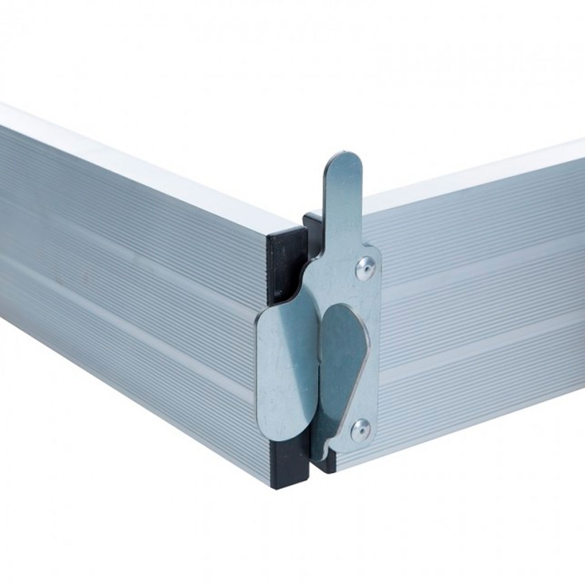 Scaffold Tower 75 with stabilizer and aluminum skirting board -2