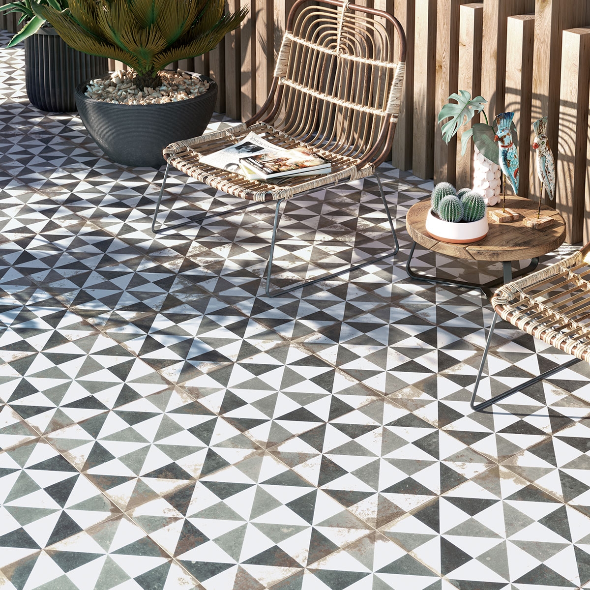 Exterior con pavimento Antique Triangle Antideslizante 33x33 (Caja 1,00m2)