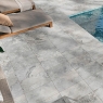 Exterior com pavimento antiderrapante Cumbria White 30x60