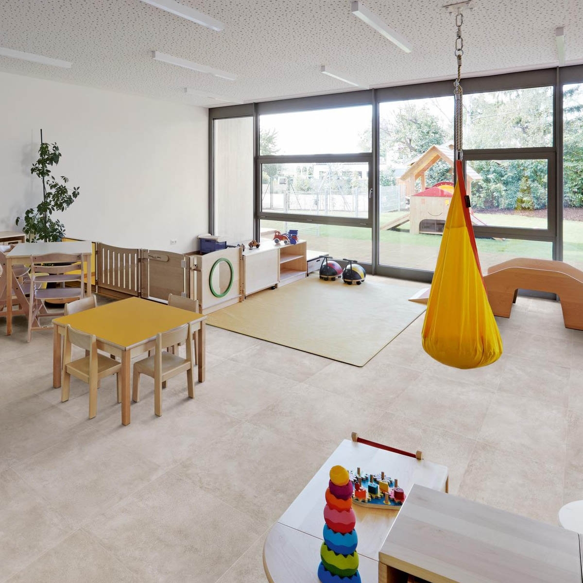 Interior con Pavimento Plaza White 60x60