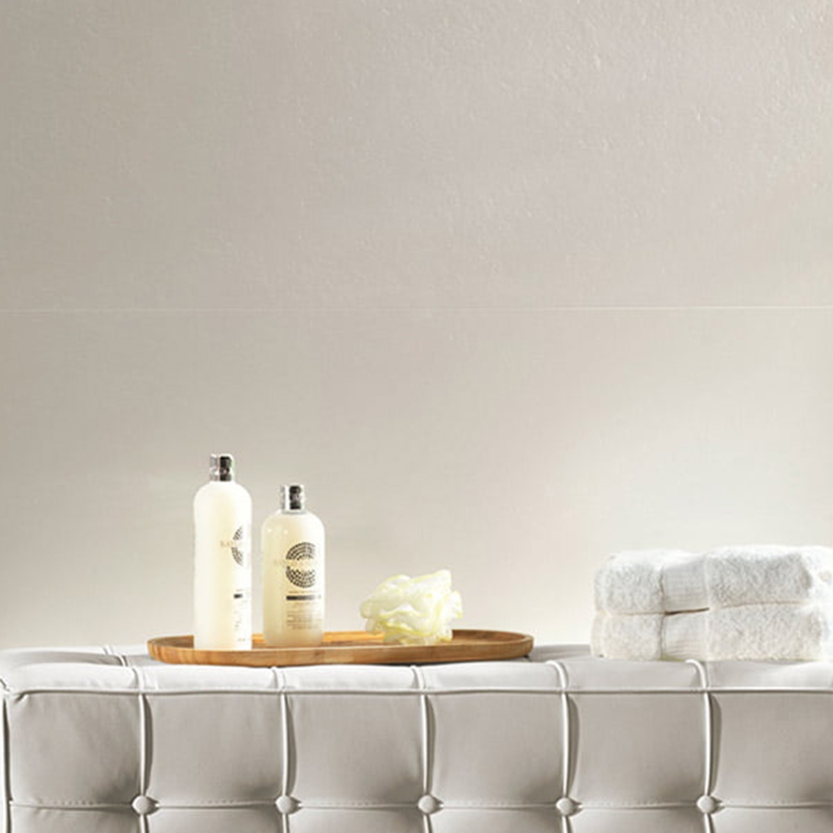 Baño con Revestimiento Austral White 40x120 (Caja 1.44m2)