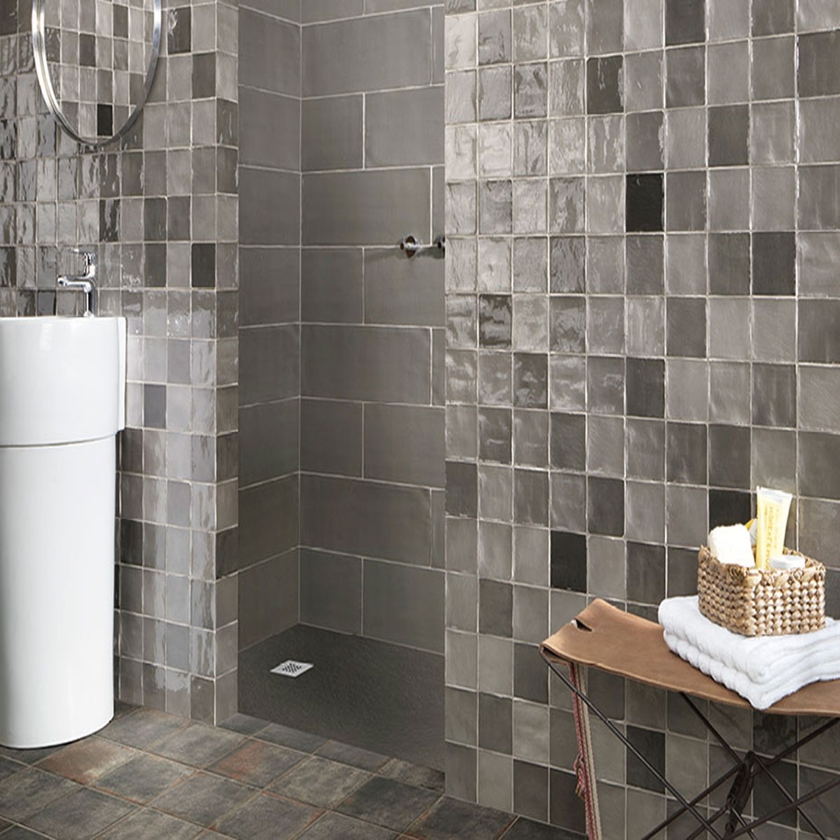 Casa de banho com revestimento Stow Mix Grey 10x10