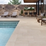 Exterior con Pavimento Aneto Beige Antideslizante 36x72