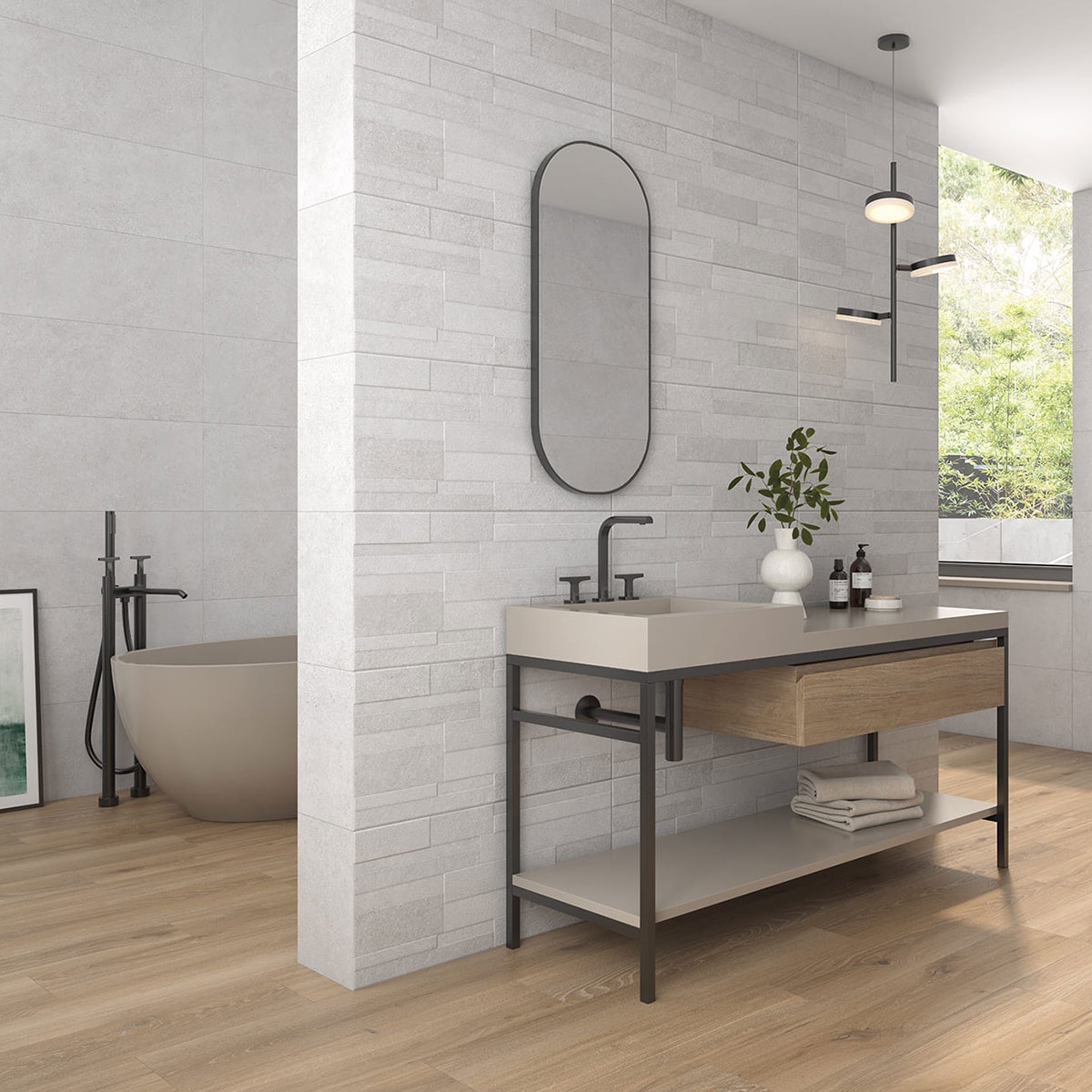 Badezimmer mit Portland P.B Pearl Relief Coating 36x80