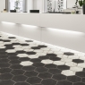 Interior con Pavimento Retro Blanc Hex Antideslizante 36x41,5 (Caja 1 m2)